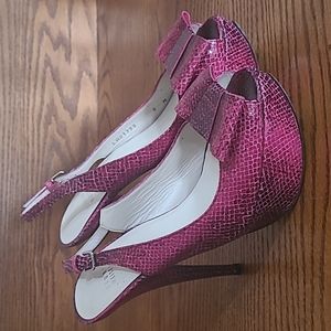 Stuart Weitzman Pink Snakeskin Look Leather Vevey Slingback Platforms Heels